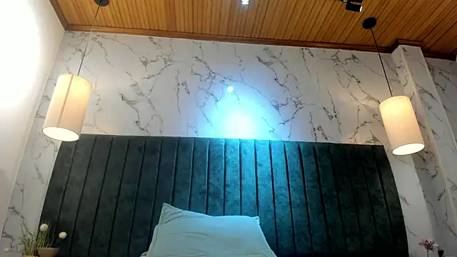 Darius_Wolfe webcam