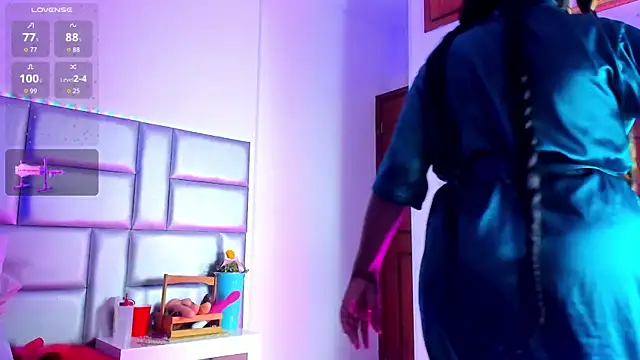 LovelyNickii webcam