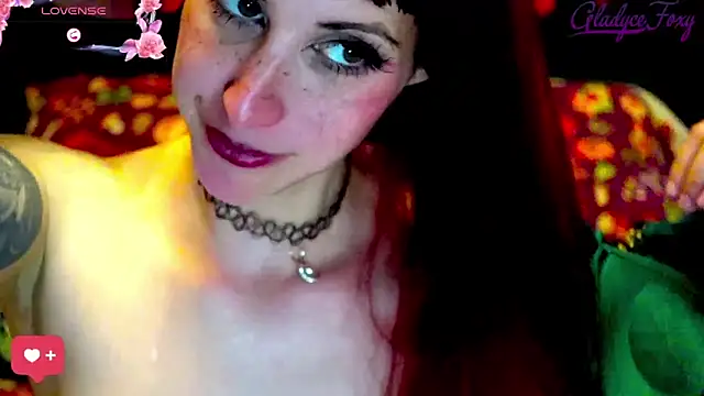 Gladyce_Foxy webcam