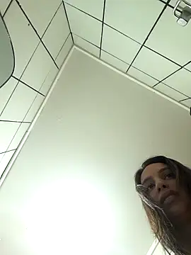 ofjuliaa webcam