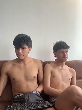 LYAN_DYLAN webcam