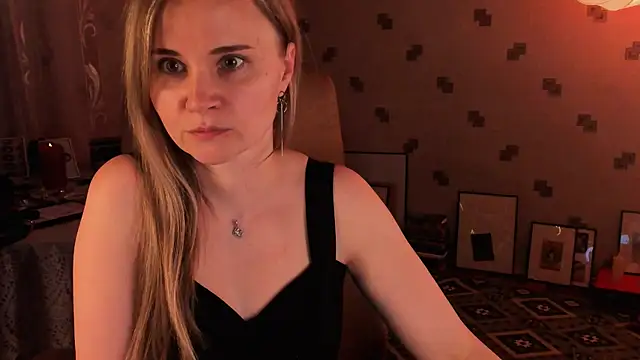 MiaSparkes webcam