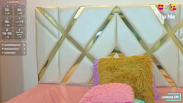 Kimmy-Bellari webcam