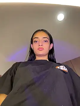 leilani_X webcam