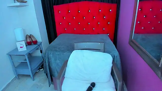 ScarletBigTitties