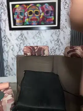 sexybigcum_