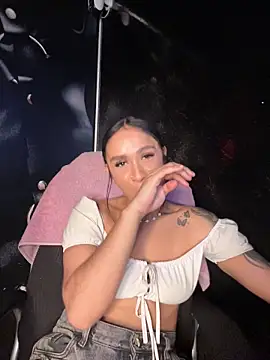 Isabella-Teen webcam