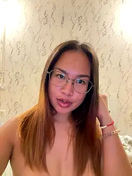 Ponthip webcam