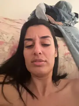 Catmila94 live sex cam