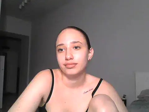 DarkMirel webcam