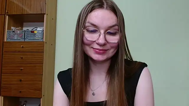 LooveELLYx webcam