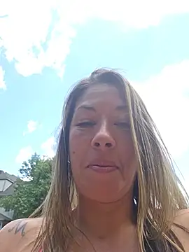 MiraKisss webcam