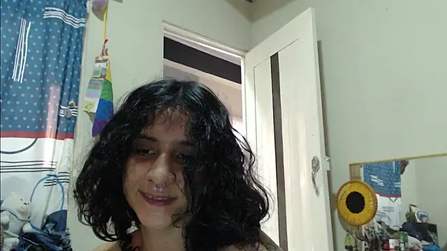 AlinaWoolf_ webcam