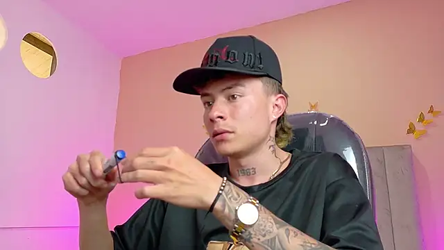 Nascary_Fox webcam