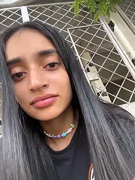 leilani_X webcam