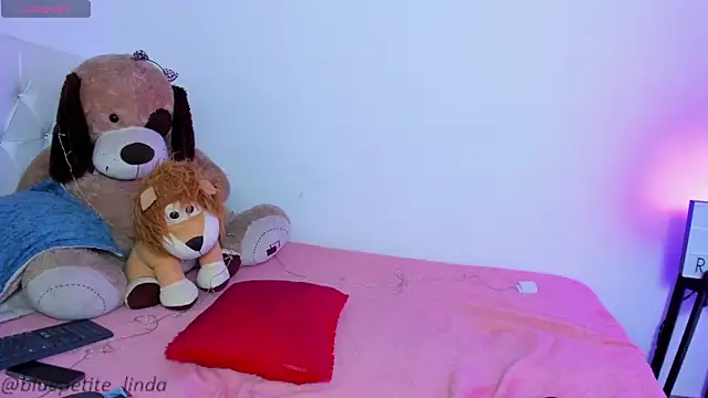 Blue_Petite webcam