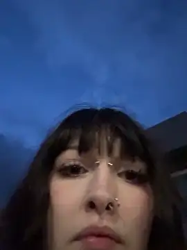 virusDoll webcam