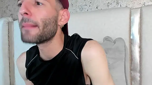 Christopher_saint webcam
