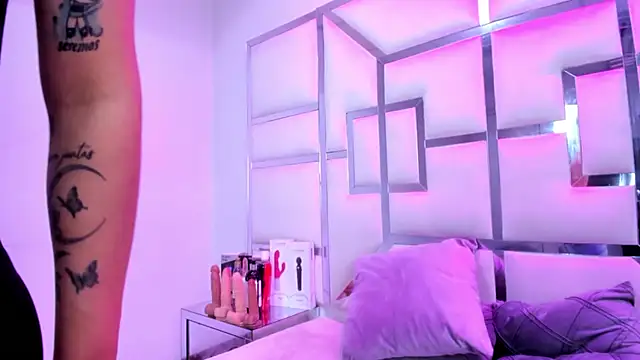 ZoeWan69 webcam