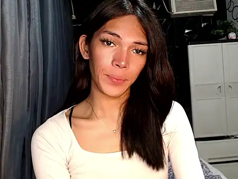 GORGEOUS_CARMEE webcam