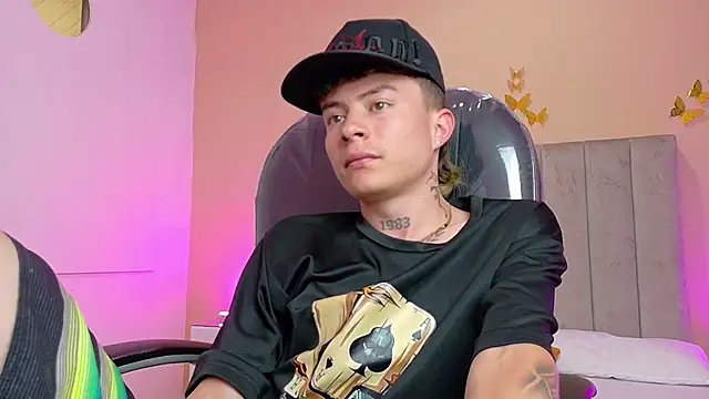 Nascary_Fox webcam