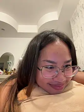 Ponthip webcam