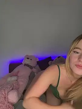 Zoey__08 webcam