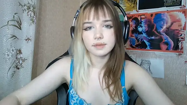 MilaTyan webcam