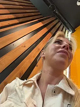 LisaMurr webcam
