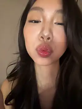 jolie_33 webcam