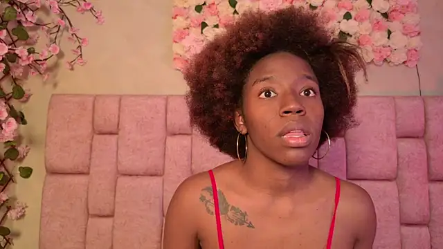 TiffanyEbony_ webcam