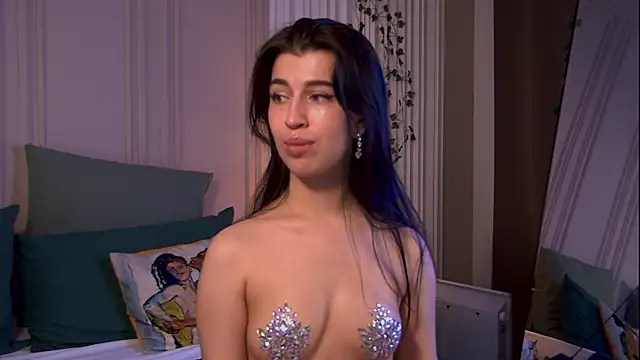 HornyPriestess webcam