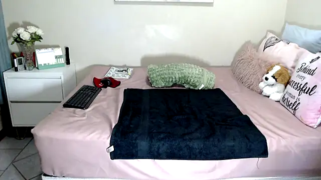 FitSelina66 webcam