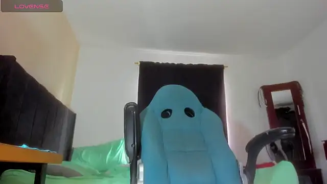 Zuan_zuan777 webcam