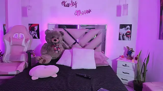 Karly_moon webcam