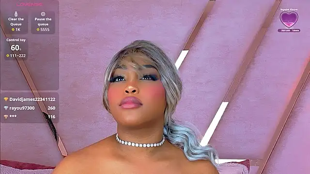 TiannahGlow