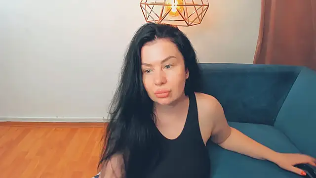 BrilliantGirll webcam