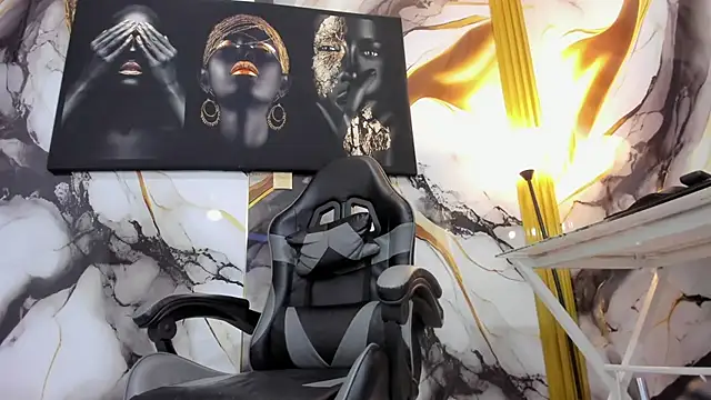 mono_blonde webcam