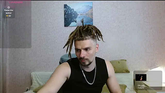 Aestheticguy101 webcam