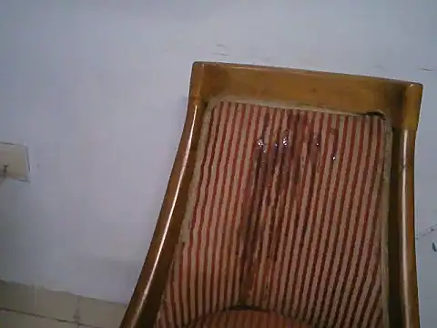 monty_lonely4u webcam