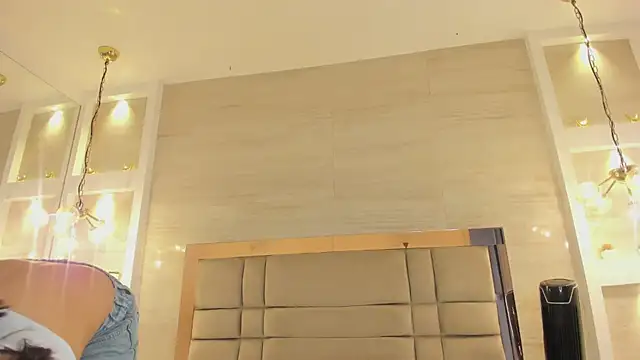chloe_murray webcam