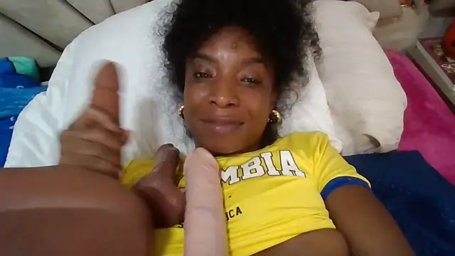 JadaMillss webcam