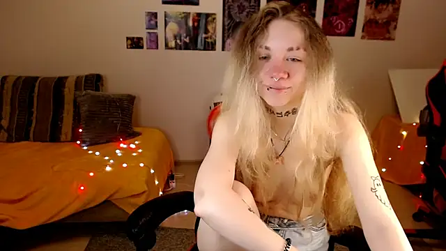 Nica_Kawaii webcam