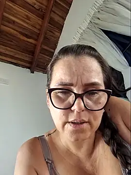 MariaPau_83 webcam