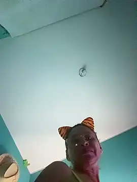 SheraHadee webcam
