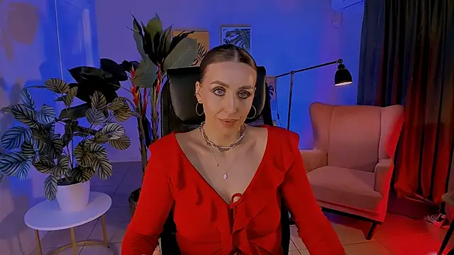 MonicaRiley webcam
