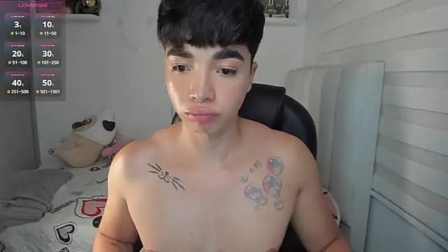santy7v7 (M young) - BIG CUM SHOT