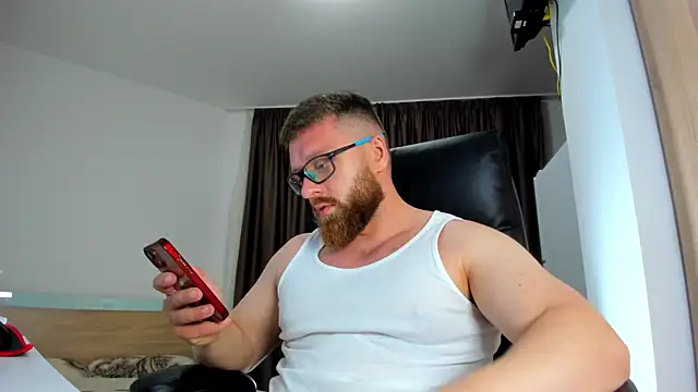 findom_guy (M young) - hard cock