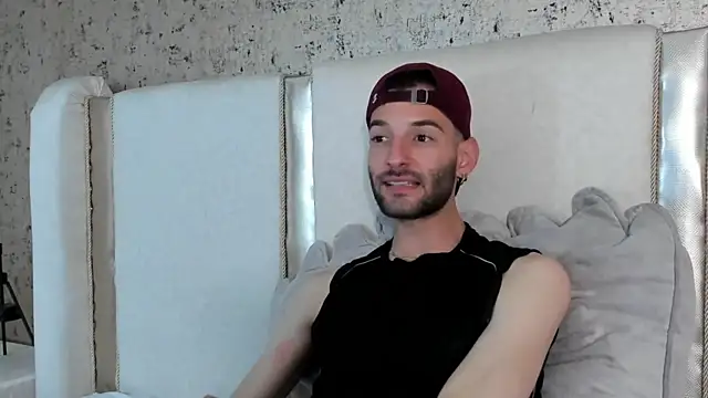Christopher_saint webcam