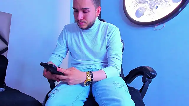 mike_257 webcam